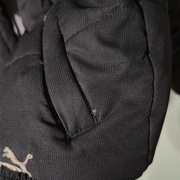 Medium Black Puma Puffer Jacket - Picture 4 of 4